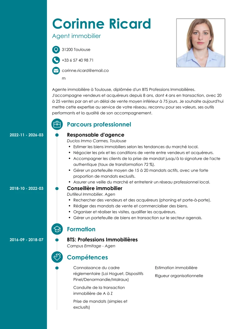 exemple de CV agent immobilier avec photo et colonne latérale turquoise