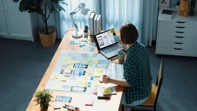 Exemples, guides et modèles de CV d’illustrateur 2025