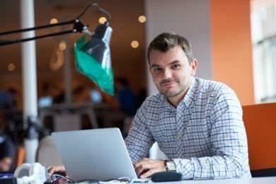 Exemple de CV en finance et guide pour se démarquer