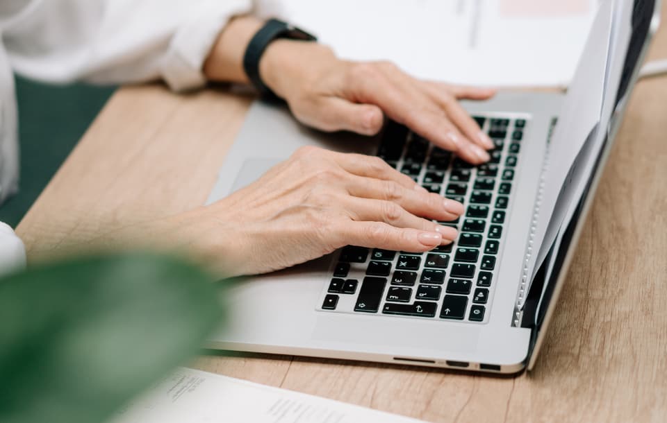 CV formateur : guide, exemples et modèles pour 2025