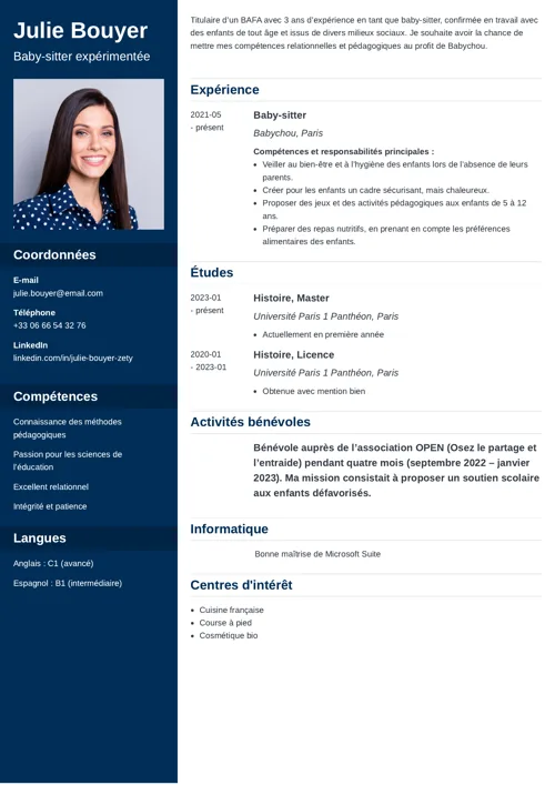 Exemple de CV baby sitting à deux colonnes, avec photo et colonne latérale bleu foncé