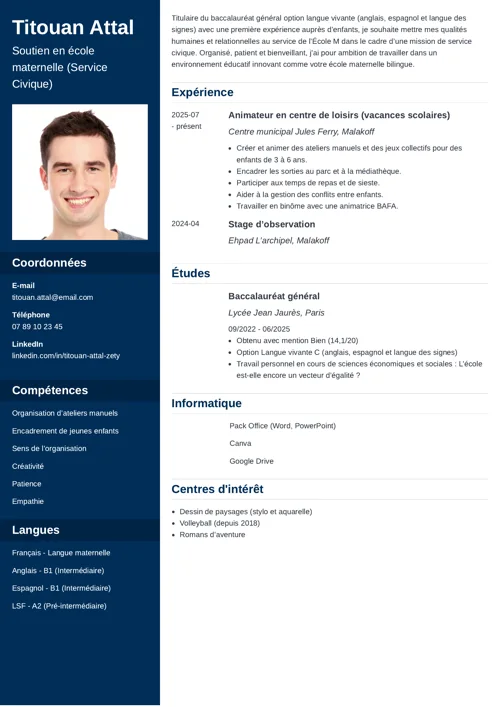 Exemple de CV service civique avec photo et colonne latérale bleu foncé