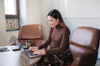 100 qualités clés pour votre CV en 2025